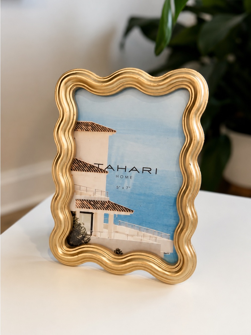 Tahari Home Gold Wavy Scalloped Picture Photo Frame 5x7 Tabletop Wall Decor
